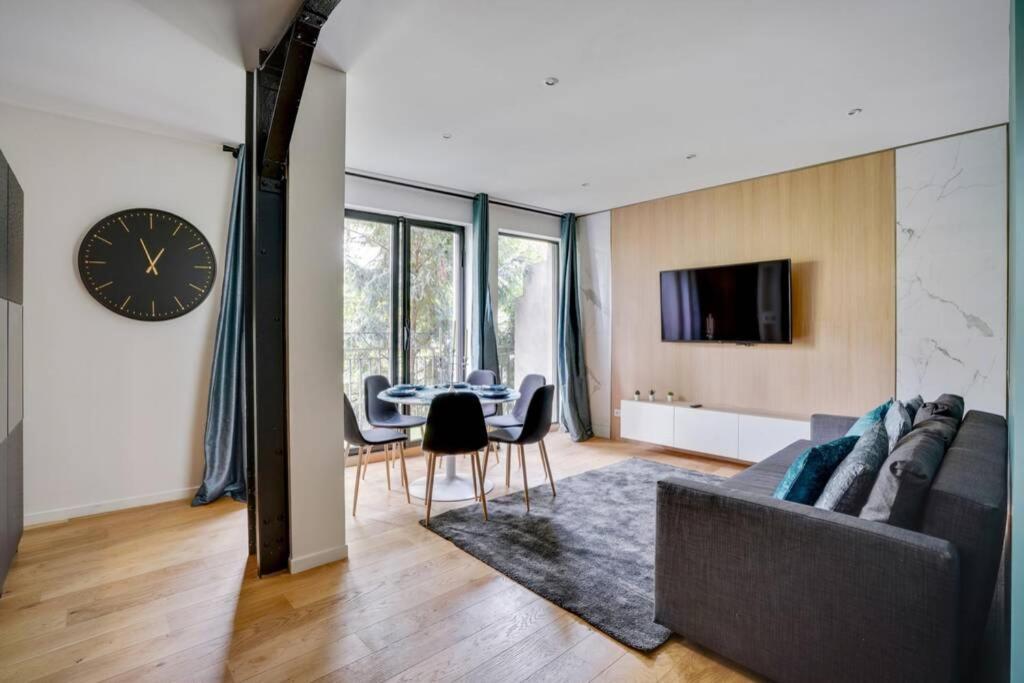 Suite Luxury Republique Paris Dış mekan fotoğraf